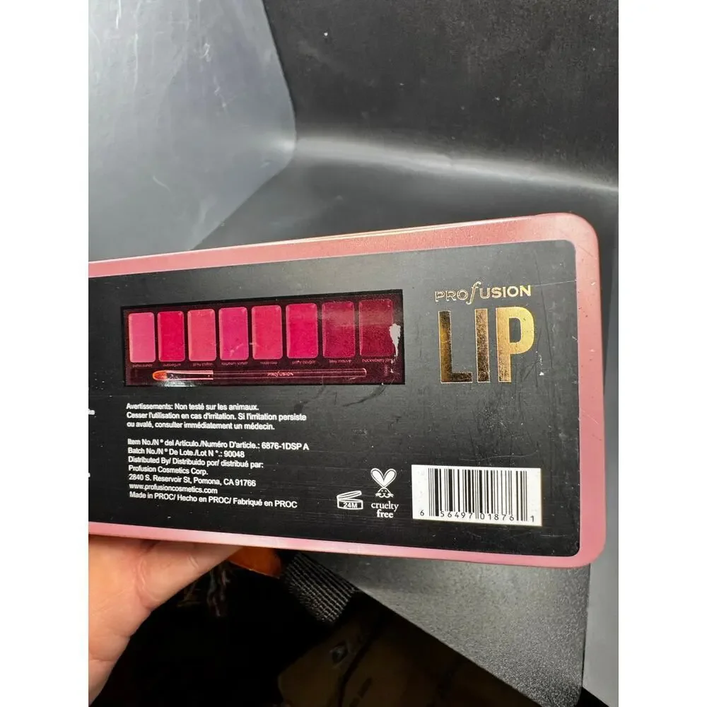 NWT Profusion Lip Palette High Pigmented Lipstick NO BOX